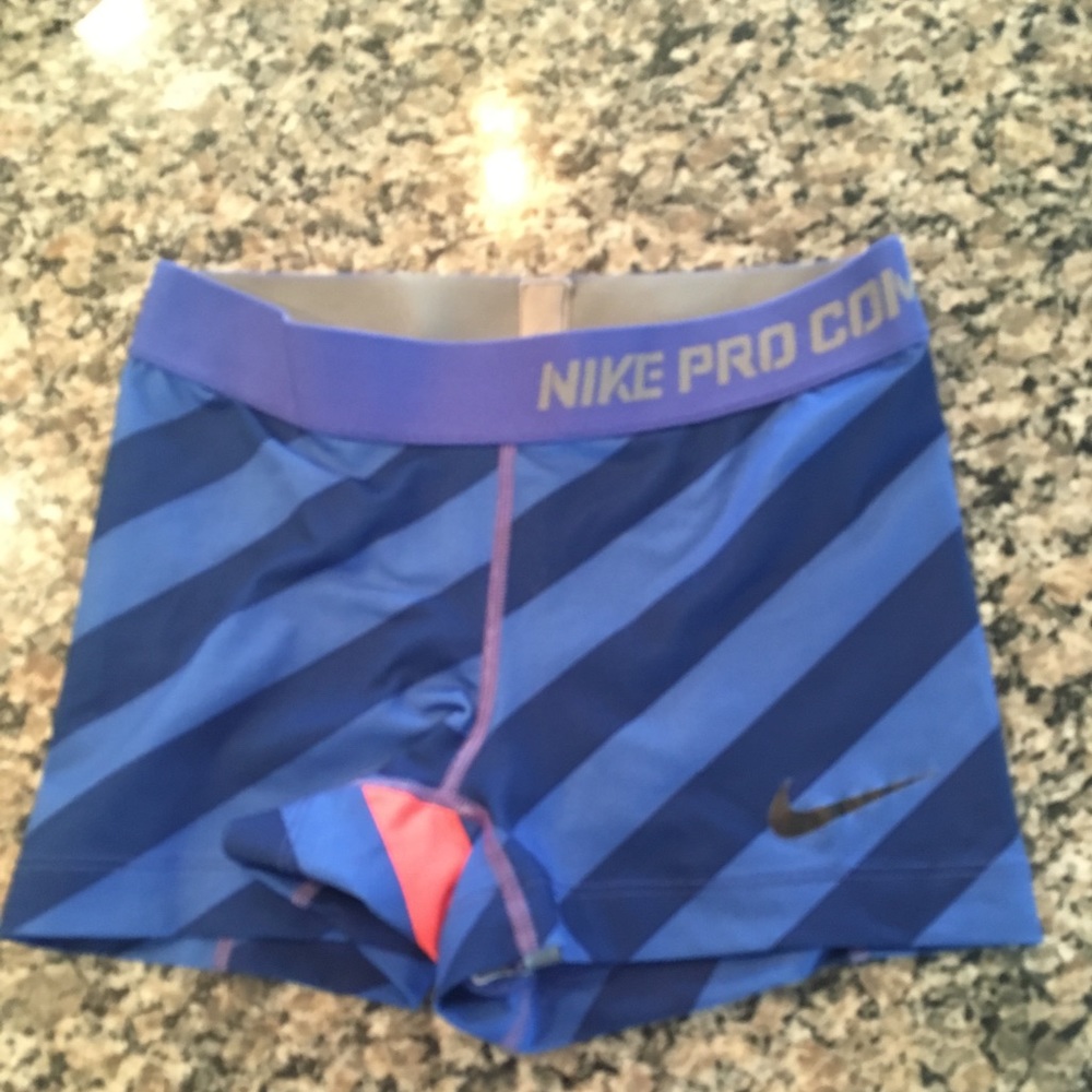 Nike Pro Combat body skimming shorts